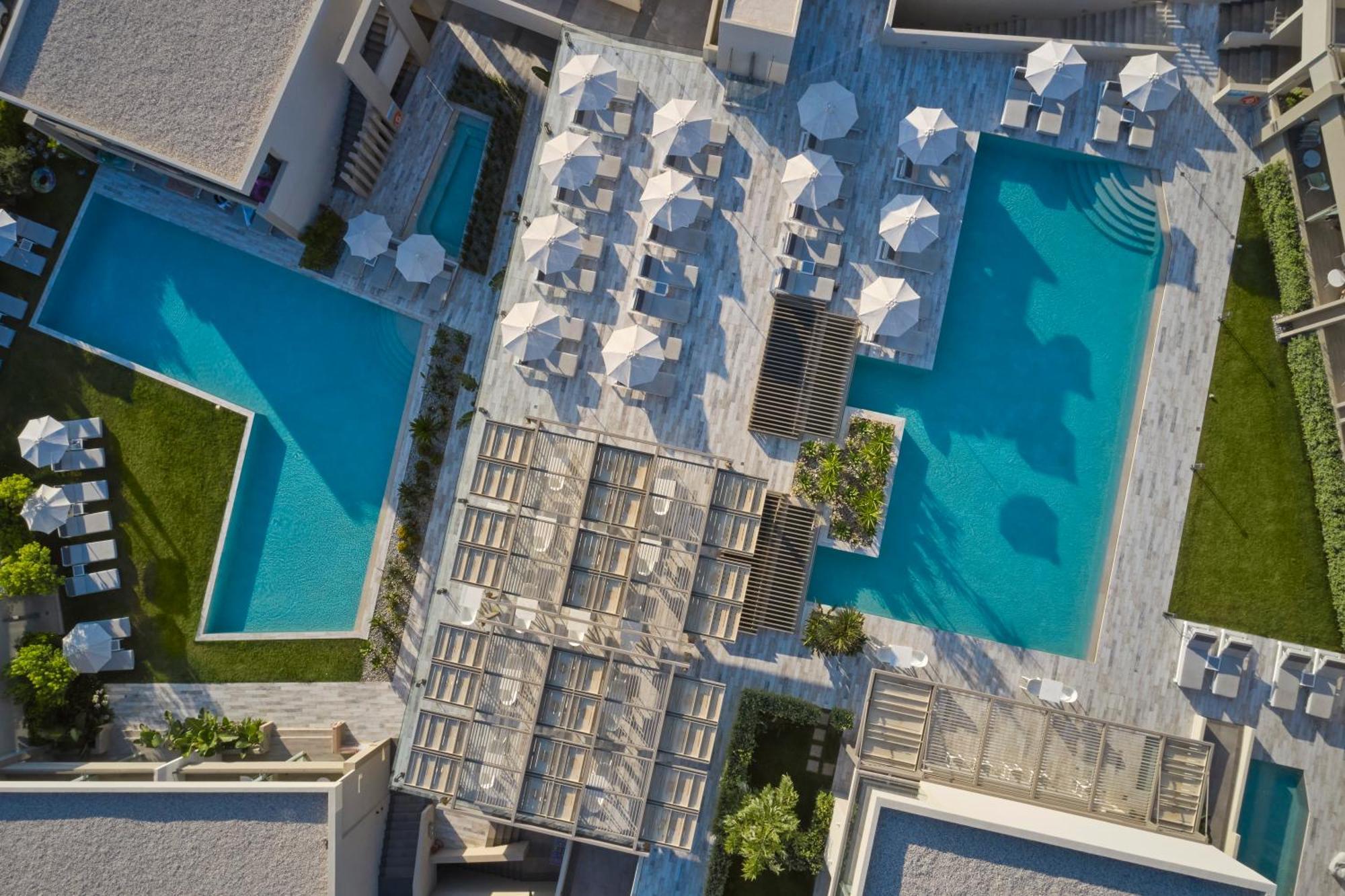 Atlantica Amalthia Beach Hotel - Adults Only Ajía Marína Kültér fotó